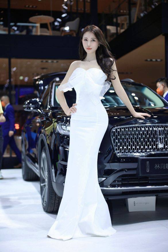 车模小姐姐